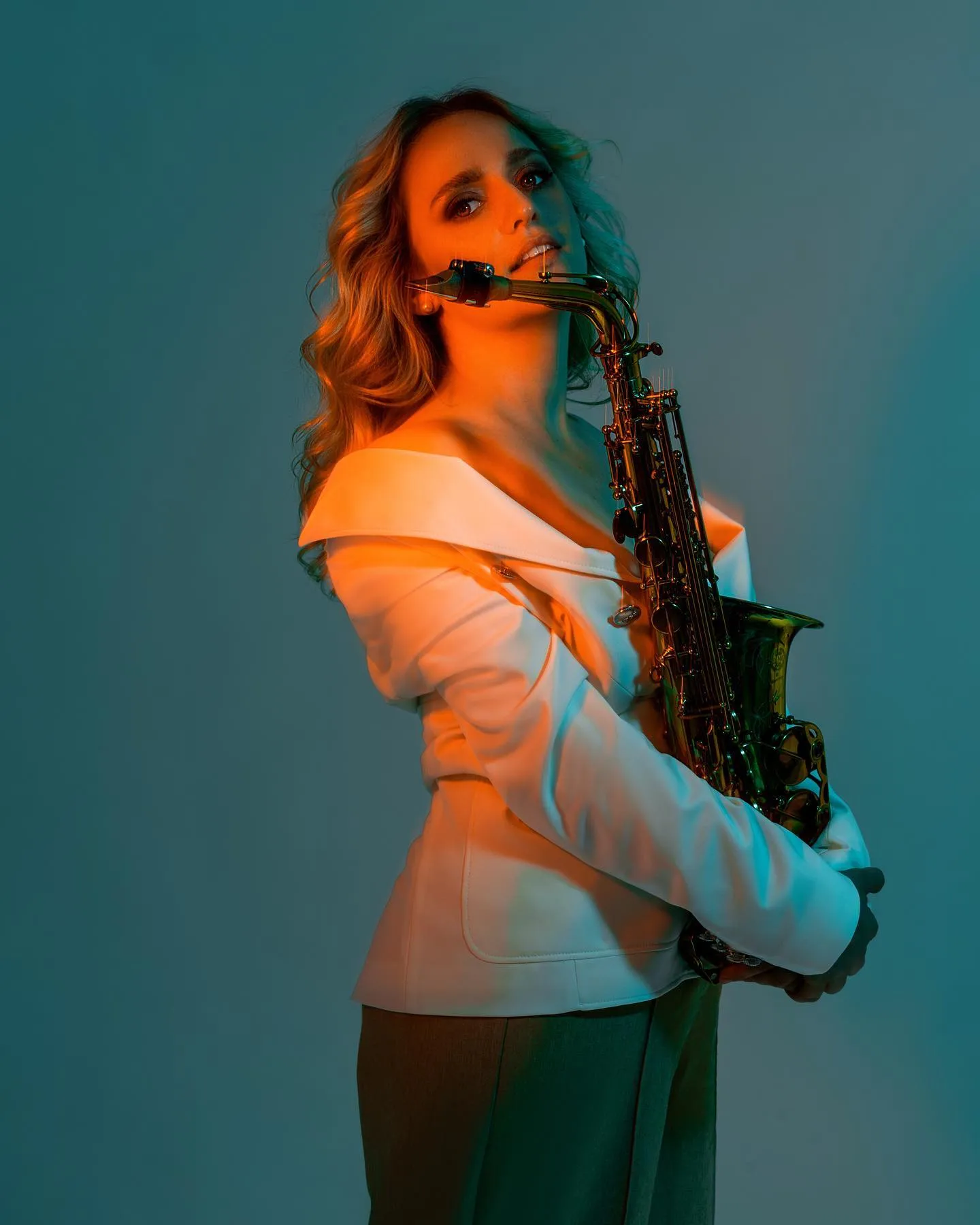 Gina Brese, Saxofon